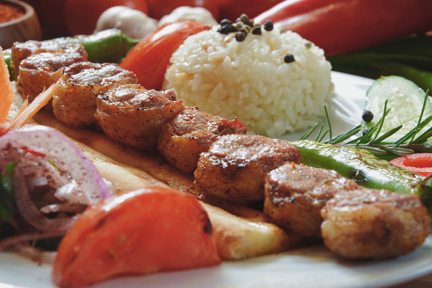 Chef Alaaddin kebap sunumu
